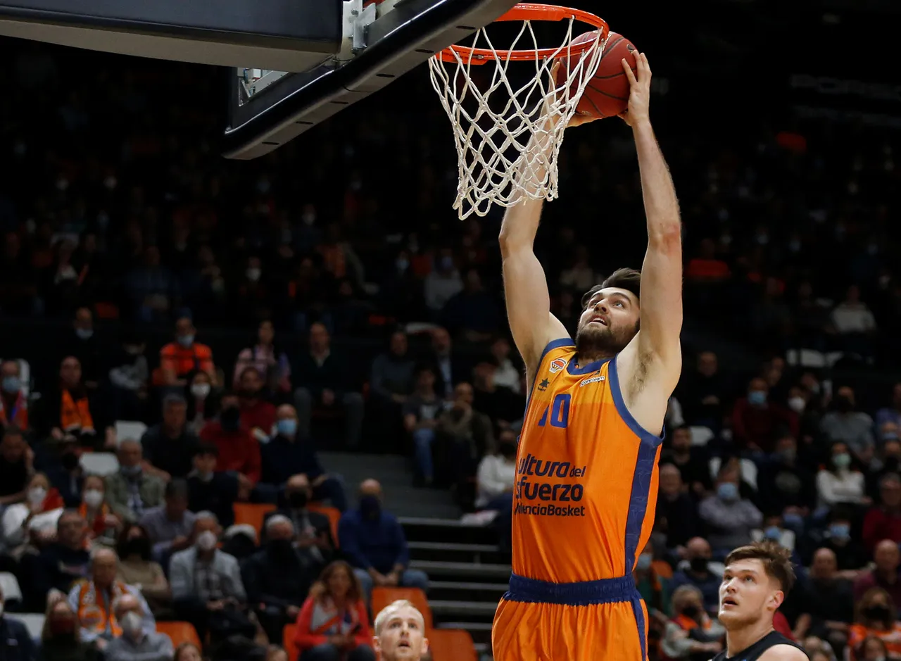 El Valencia gana sin demasiados problemas al Hamburgo (98-80)