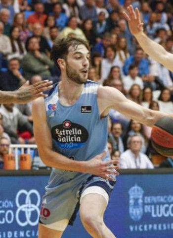 El mejor Río Breogán anestesia a un Lenovo Tenerife de Playoff (76-54)