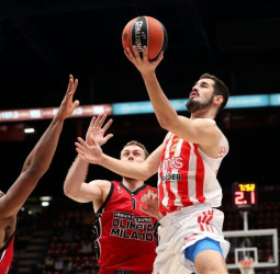 Nikola Kalinic firmará por tres temporadas con el Estrella Roja