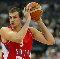 Nemanja Bjelica apunta a su retirada