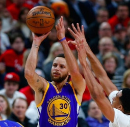 [4-0] Los Warriors completan la barrida sobre los Blazers (128-103)