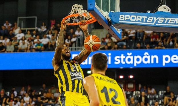 Disfruta de las mejores jugadas de la jornada 10 de la EuroLeague