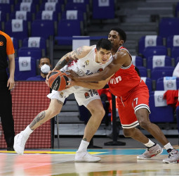 Victoria del Real Madrid en la primera final para entrar en el playoff (72-63)