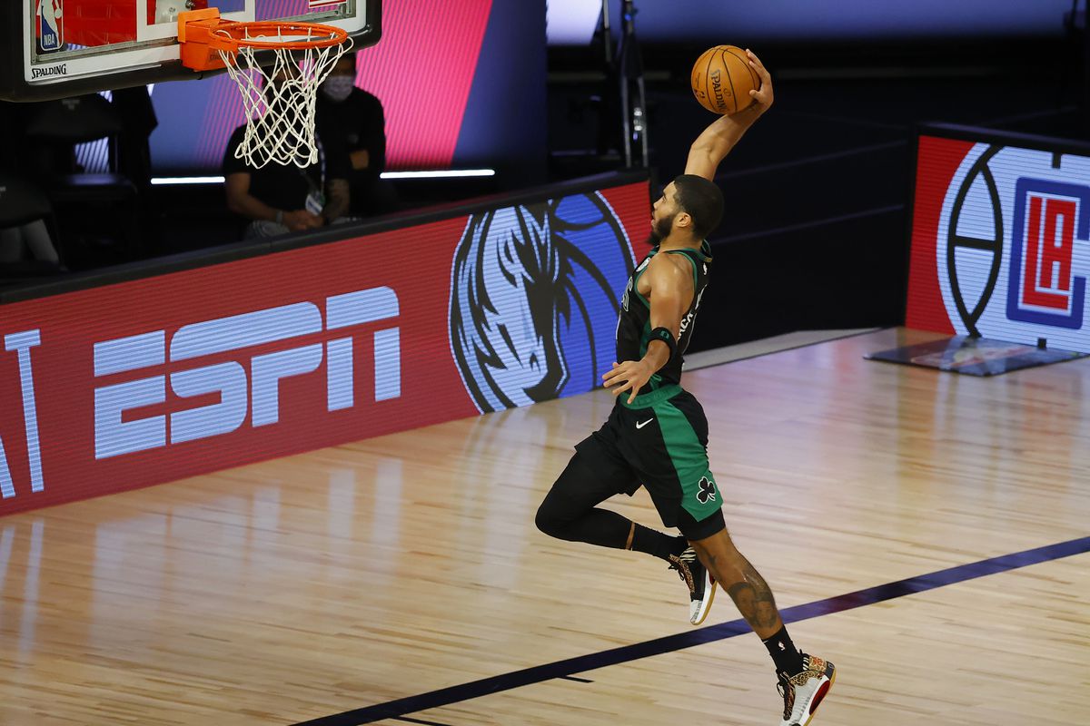 Los Celtics golpean primero (112-94) [1-0]