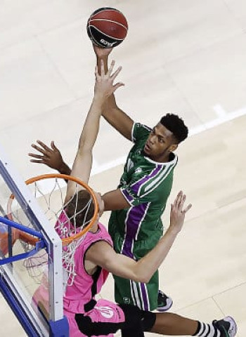 Un muy mal arranque lastra al Estudiantes ante el Unicaja (89-70)