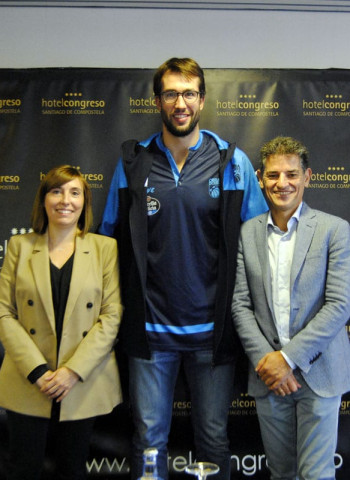 Nacho Llovet: “Estoy convencido de que en Monbus Obradoiro puedo seguir dando pasos adelante en mi carrera”