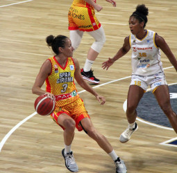 Un primer cuarto para olvidar y Araujo (20 puntos y 13 rebotes) doblegan al Ciudad de La Laguna Tenerife (48-80)