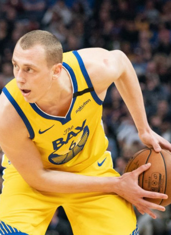 Alen Smailagic tras ser liberado por los Warriors, pone rumbo al Partizan