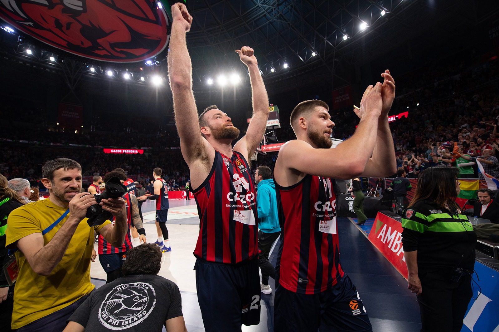 Cazoo Baskonia se hace con una impresionante victoria ante el Fenerbahce, 92-69