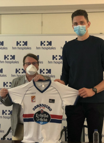 Laurynas Birutis: “Creo que el Monbus Obradoiro es un gran lugar para mejorar. Hay un gran cuerpo técnico trabajando duro detrás”