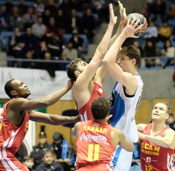 Artem Pustovyi bate el récord de tapones del Monbus Obradoiro: ¡6!