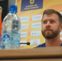 John Shurna: «Tenemos que encontrar nuestra identidad»