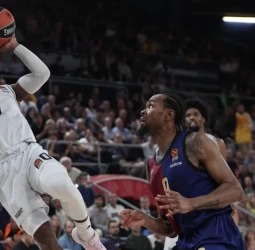 Un París Basketball sin complejos asalta el Palau (87-103)