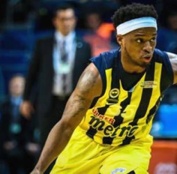 Bobby Dixon, héroe de la jornada en la TBL