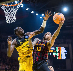 Sadik Emir Kabaca lidera la marcha del Gala y deja sin final a La Laguna (80-90)