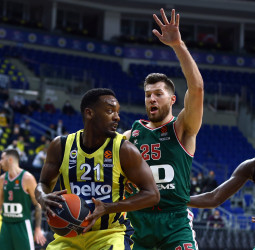 El Fenerbahce busca ampliar su racha de victorias cuando reciba al Baskonia