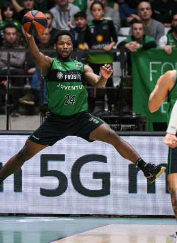 Victoria del Joventut en el último suspiro. Tomic ha vuelto (85-81)