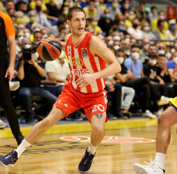 El Estrella Roja intensifica su defensa para ganar en Tel Aviv (63-75)