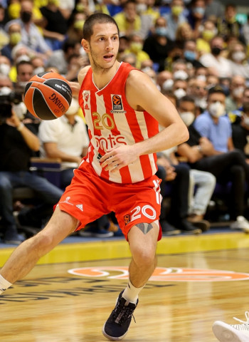 El Estrella Roja intensifica su defensa para ganar en Tel Aviv (63-75)
