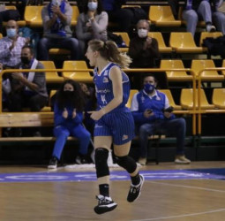 Perfumerías Avenida, único invicto tras la primera vuelta de la Liga