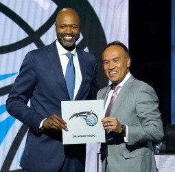 A Orlando Magic le toca la lotería