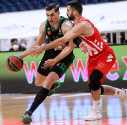 Mario Hezonja, seguir en el Panathinaikos o volver al Barcelona?