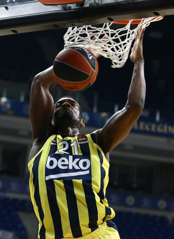 Dyshawn Pierre, tres temporadas más en el Fenerbahce