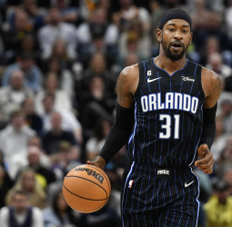 Terrence Ross, rumbo a los Suns tras pactar su salida de los Magic