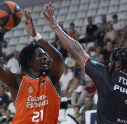 Valencia Basket busca el billete para la Copa del Rey en la Fonteta ante Covirán Granada