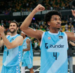 El Zunder Palencia exhibe su espíritu en Miribilla (80-97)