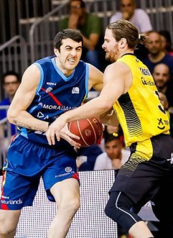 El MoraBanc se impone ante el líder (85-82)