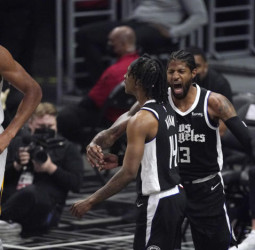 Los Clippers remontan y eliminan a los Jazz (131-119) [2-4]