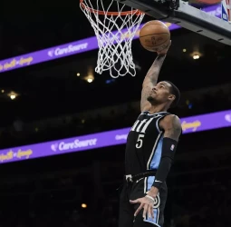 Trae Young pone una losa más en la trayectoria de los Lakers