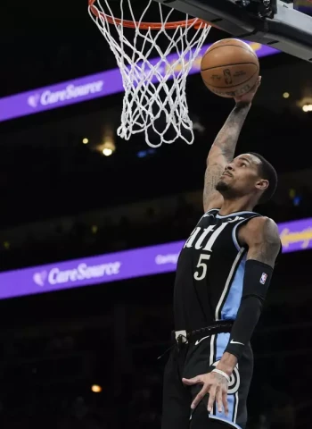 Trae Young pone una losa más en la trayectoria de los Lakers