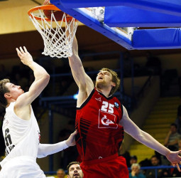 El CAI Zaragoza escribe otro capítulo de su historia en Szolnok (70-80)