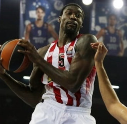 Othello Hunter: "Voy a jugar en el Real Madrid la próxima temporada"