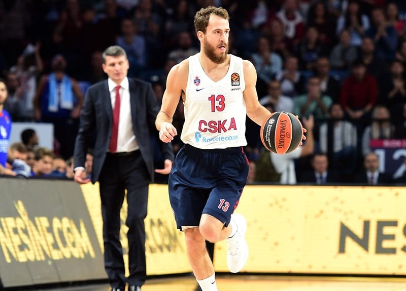 El CSKA Moscú muestra su poderio ante el Anadolu Efes (80-98)