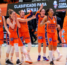 Valencia Basket sueña con el título tras alcanzar "su" final (57-46)