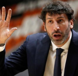 Mumbrú: «Si confías en ello se le puede ganar al Madrid, si no crees casi es mejor ni ir»