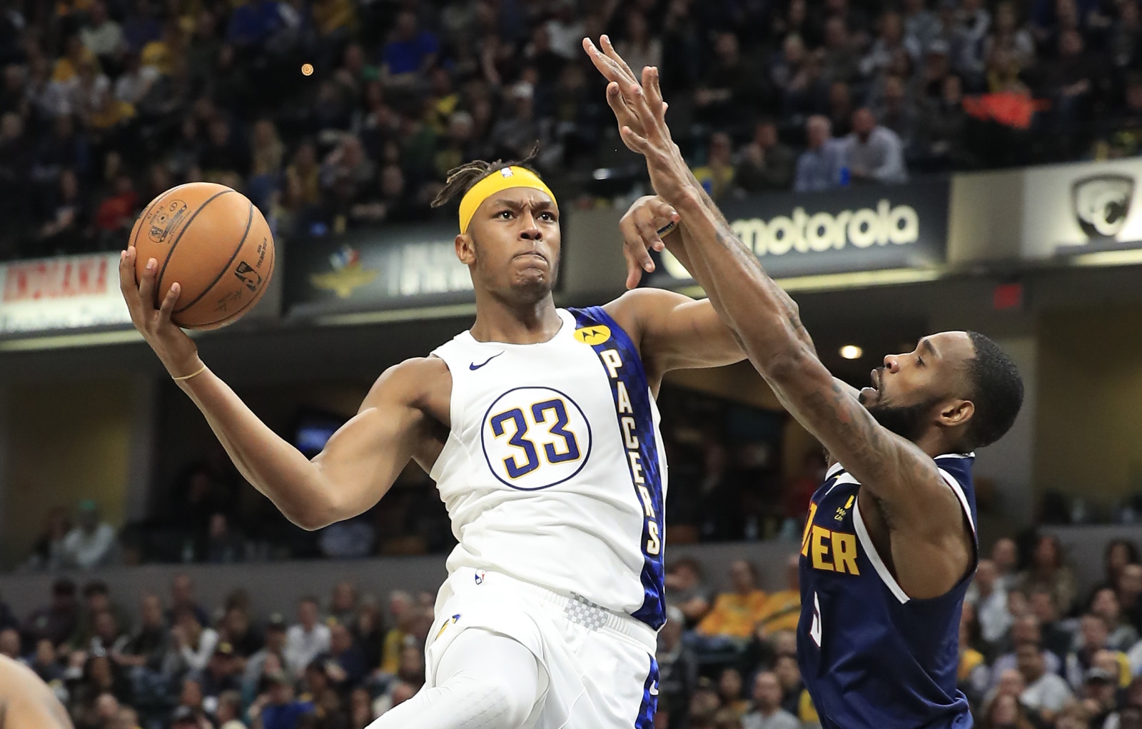 Myles Turner se deja querer hacía los Boston Celtics