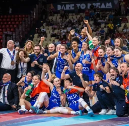 Turquía coge plaza para el Pre-Mundial, bronce para Italia
