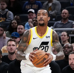 Los Utah Jazz buscan la salida de John Collins