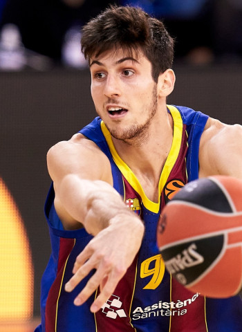 Leandro Bolmaro, elegido en el 23 por los Knicks y traspasado a los Timberwolves