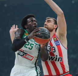 El Panathinaikos reduce distancias, 83-76 [1-2]