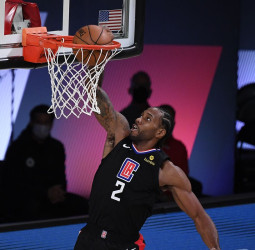 Kawhi Leonard comanda la primera victoria de los Clippers ante los Nuggets (120-97) [1-0]