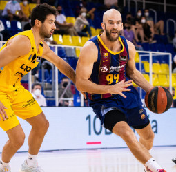 Calathes y Gasol muestran el camino y el Barça se mete en la final (89-72)