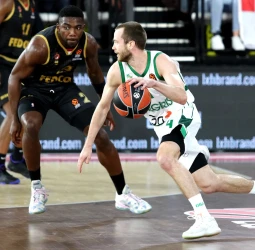 El Zalgiris remonta y sorprende al Mónaco (82-83)