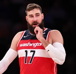 Lakers, Warriors y Knicks quieren negociar por Jonas Valanciunas