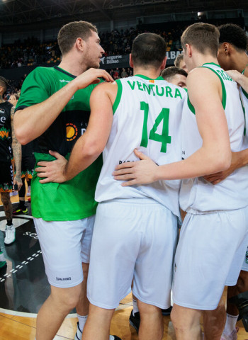 La Penya anestesia tras el descanso al Surne Bilbao Basket (51-70)