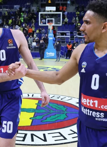 Los triples llevan al ALBA Berlín a superar al Fenerbahce (57-66)